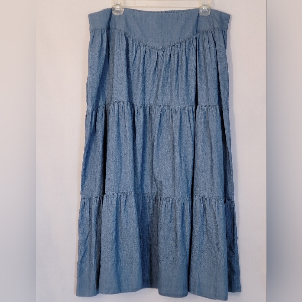 NWT LC Lauren Conrad Front Yoke Tiered Skirt Size XL